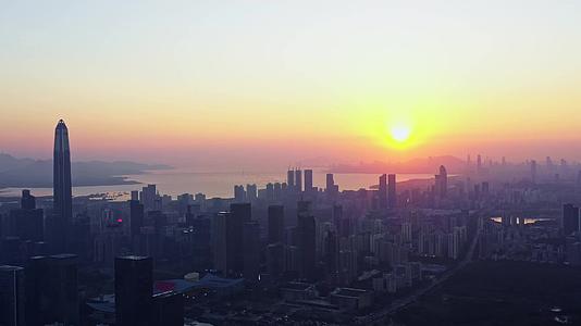 深圳平安大厦城市地标航拍日落视频的预览图