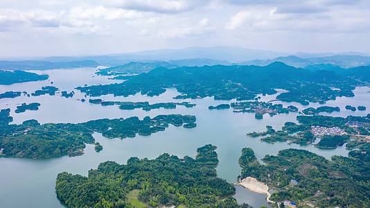 岳阳水库湖泊自然风光航拍视频的预览图
