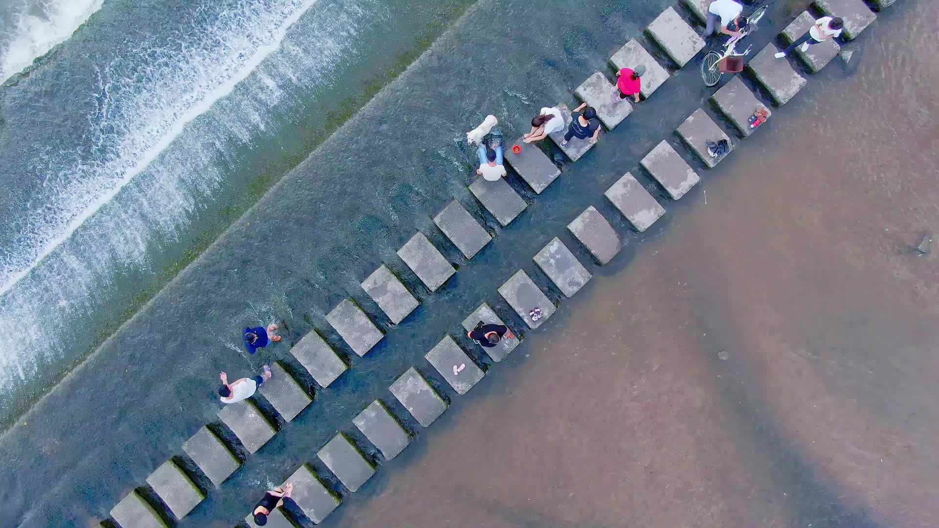 深圳龙华观澜河航拍视频的预览图