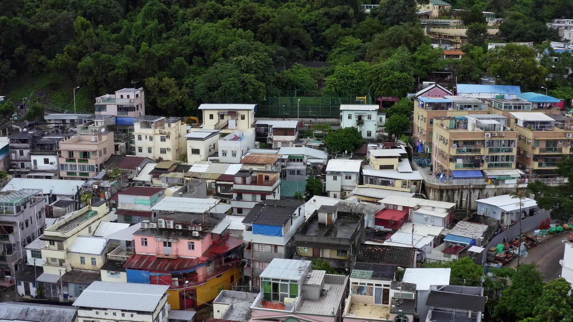 香港荃湾村落房屋视频的预览图