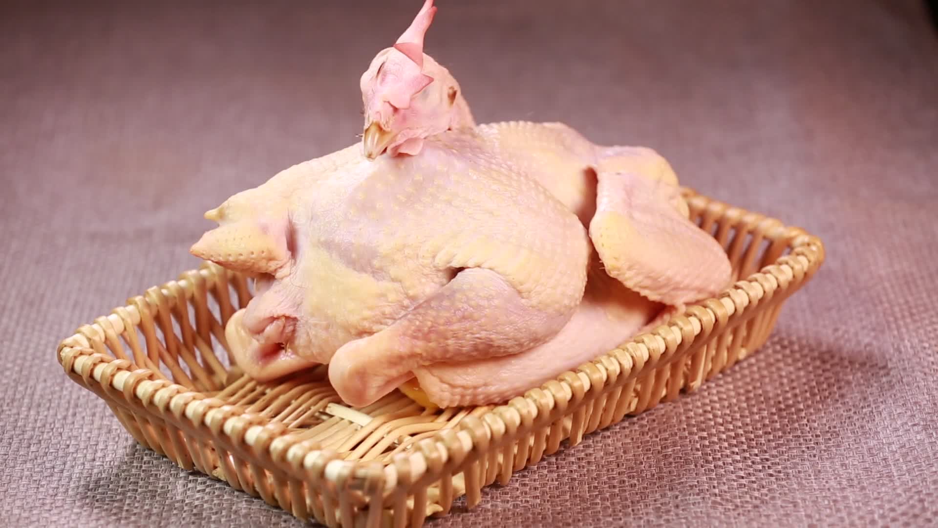 白条鸡整鸡鸡肉视频的预览图