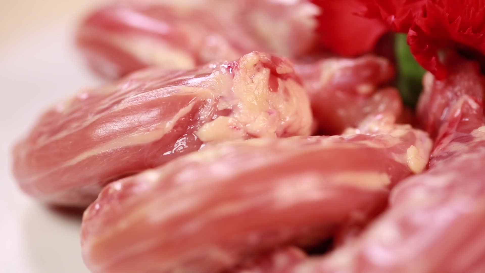 下酒食材鸡脖子鸡件视频的预览图