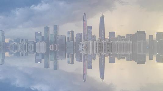深圳市民中心平安大厦日转夜延时视频的预览图