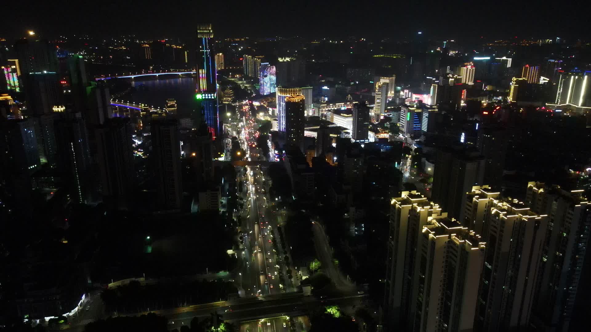 广西南宁城市夜景航拍视频视频的预览图