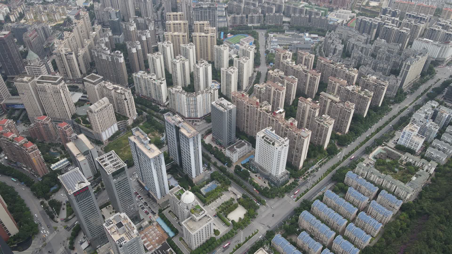 广西南宁城市高楼住宅小区航拍视频视频的预览图