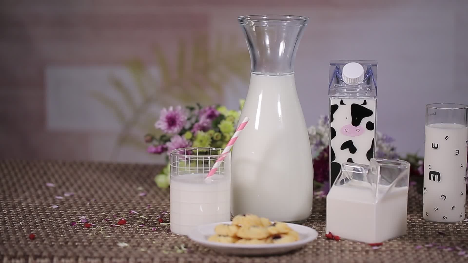 牛奶牛乳补钙视频的预览图