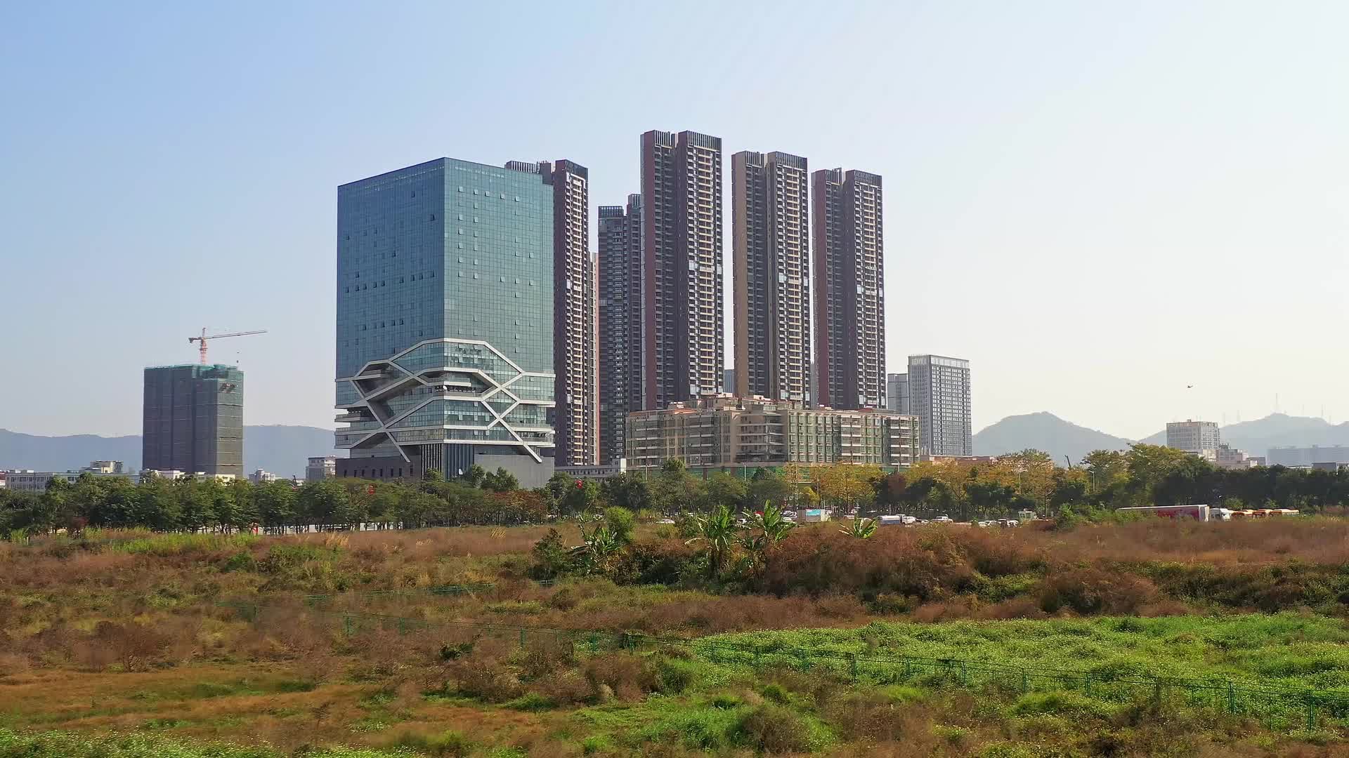 深圳光明区城市航拍地标视频的预览图