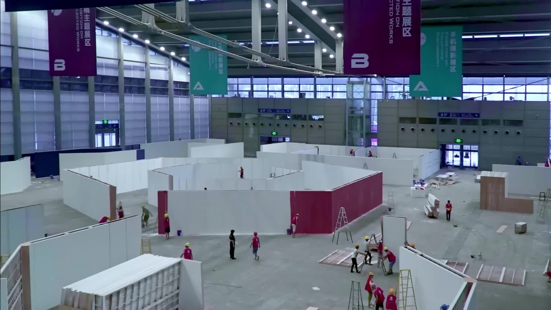 深圳会展中心展会现场布展观展延时视频视频的预览图