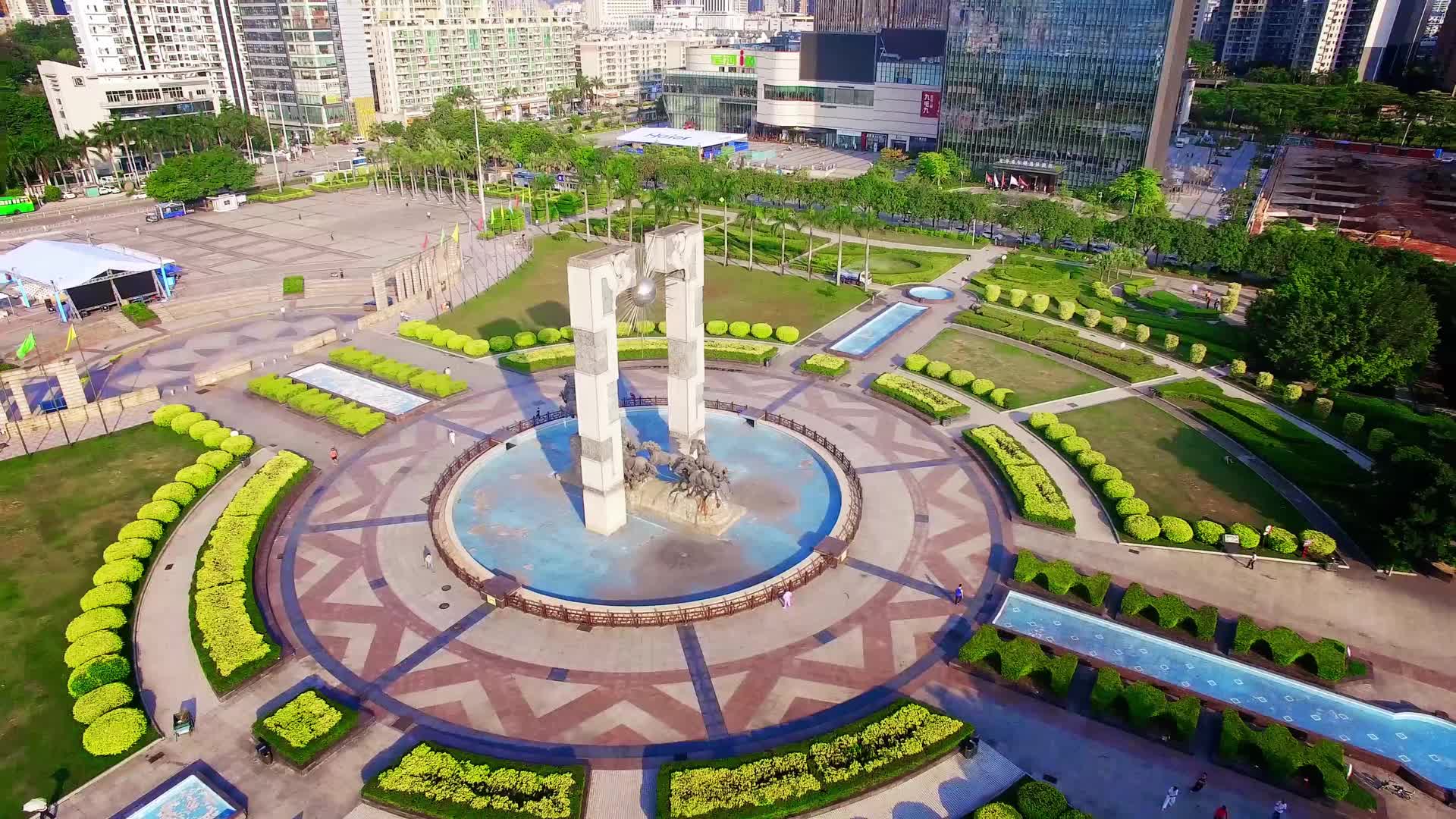 深圳龙华区龙华文化广场实拍视频视频的预览图