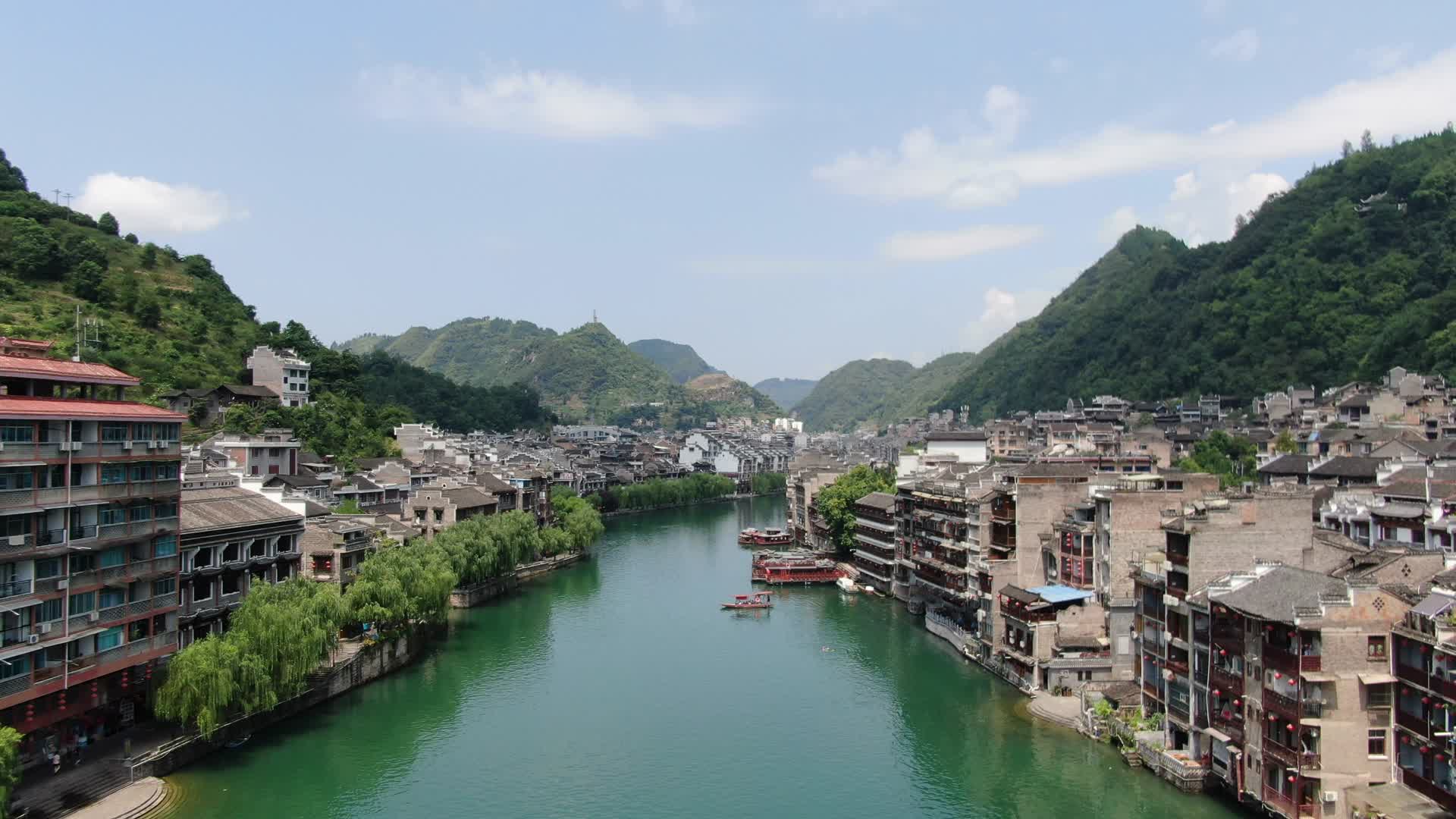 贵州黔东南镇远古镇5A景区航拍视频视频的预览图
