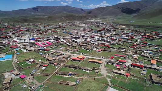 色达佛学院西藏航拍实拍视频视频的预览图