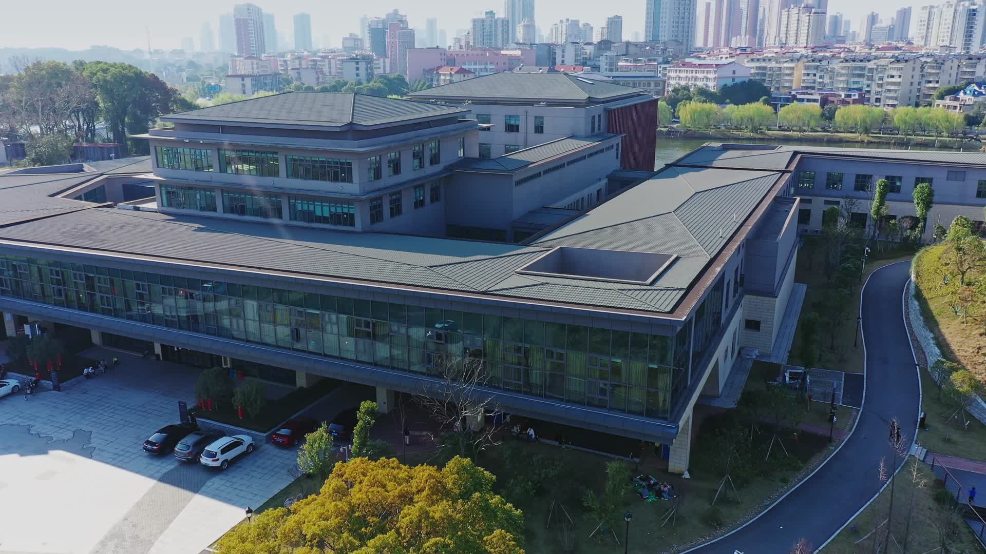 岳阳市图书馆视频的预览图