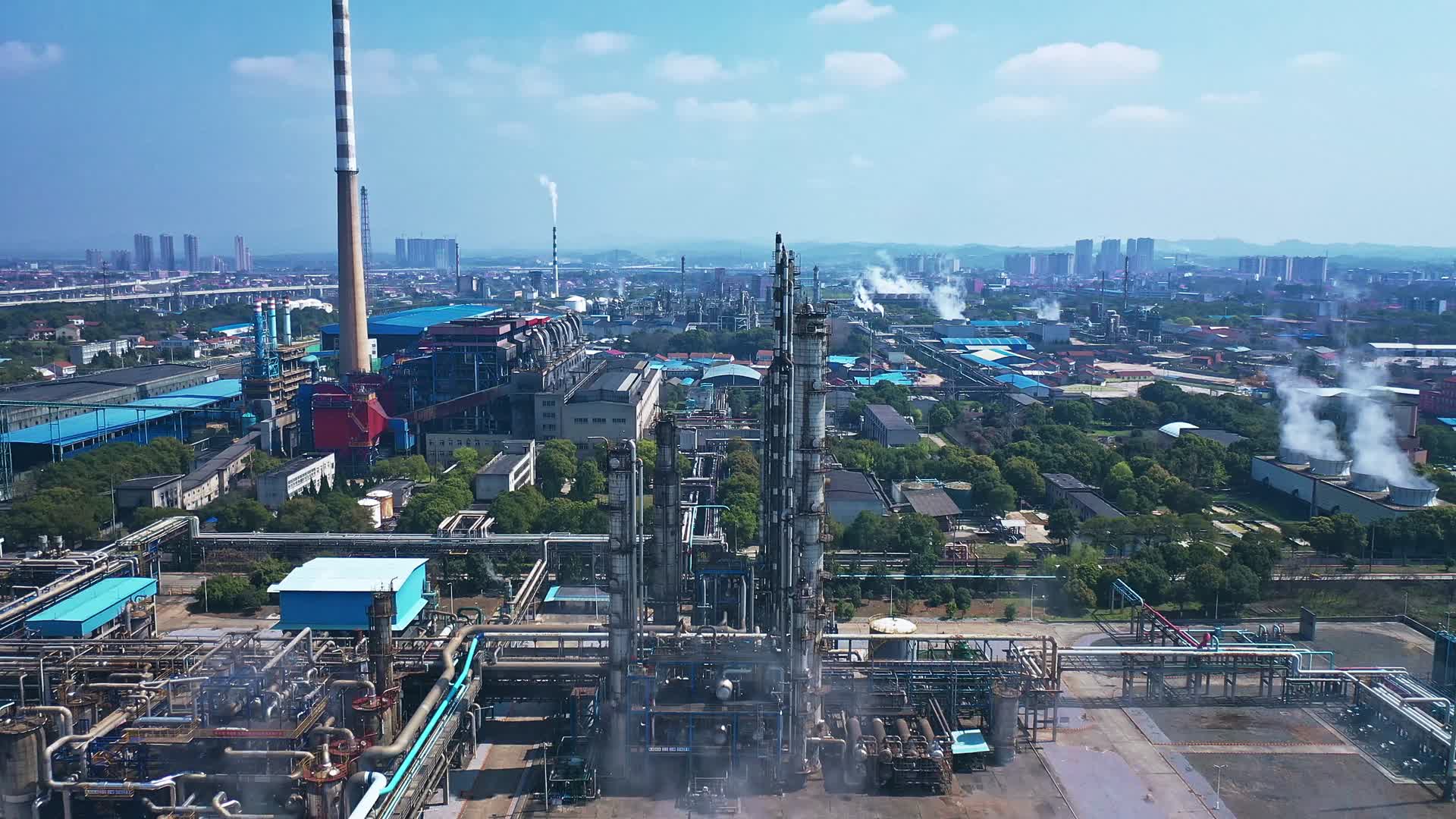 湖南岳阳洞氮工业厂房航拍视频的预览图
