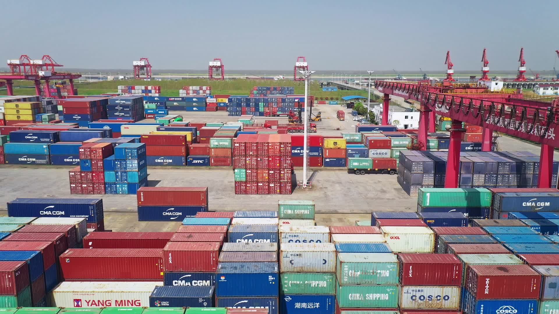 岳阳城陵矶国际贸易港视频的预览图