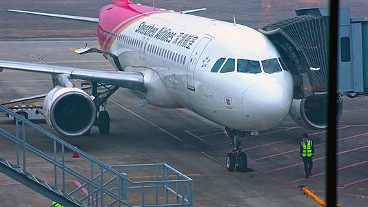 深圳航空航班飞机视频的预览图