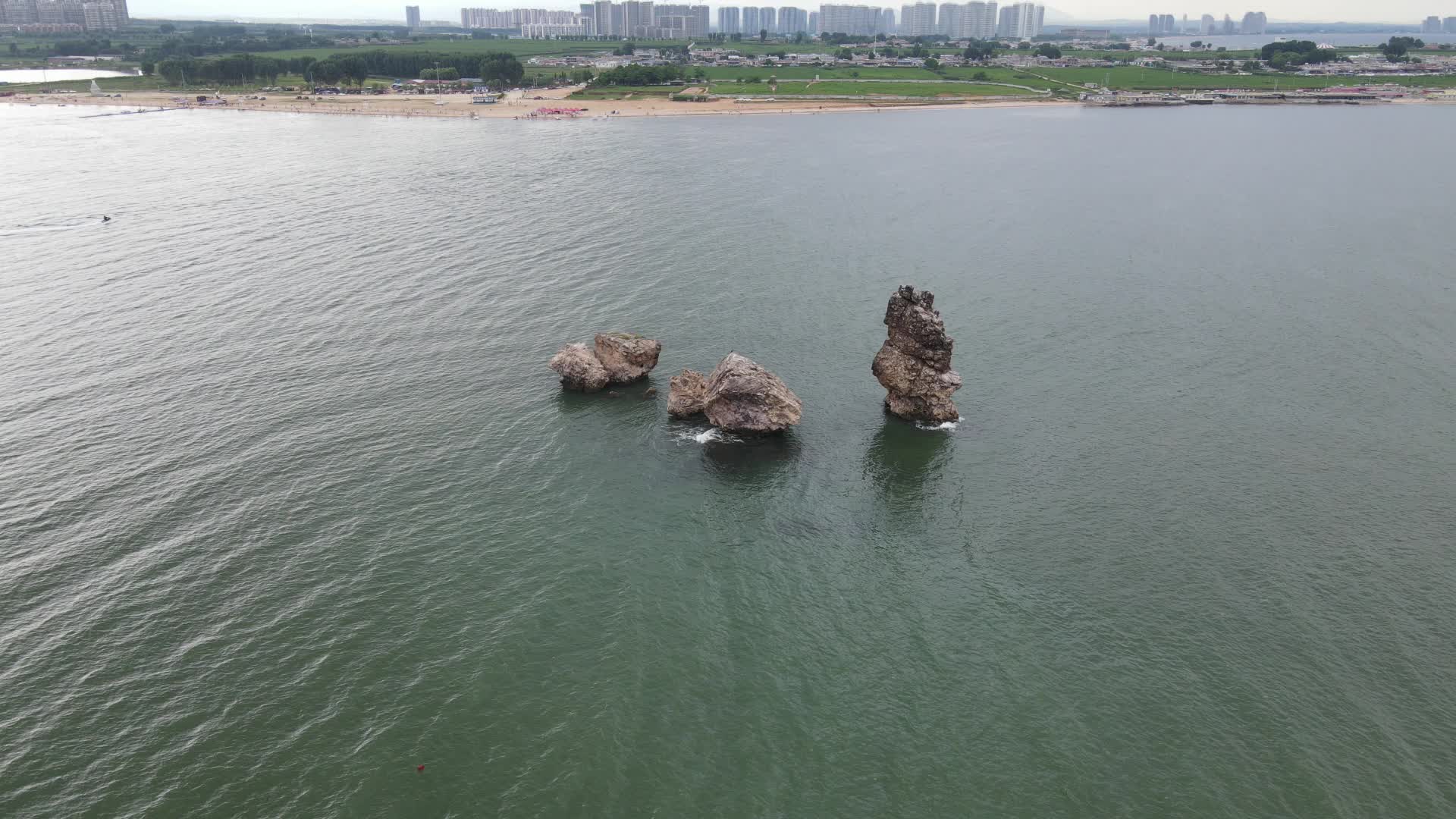 辽宁东戴河碣石视频航拍视频的预览图