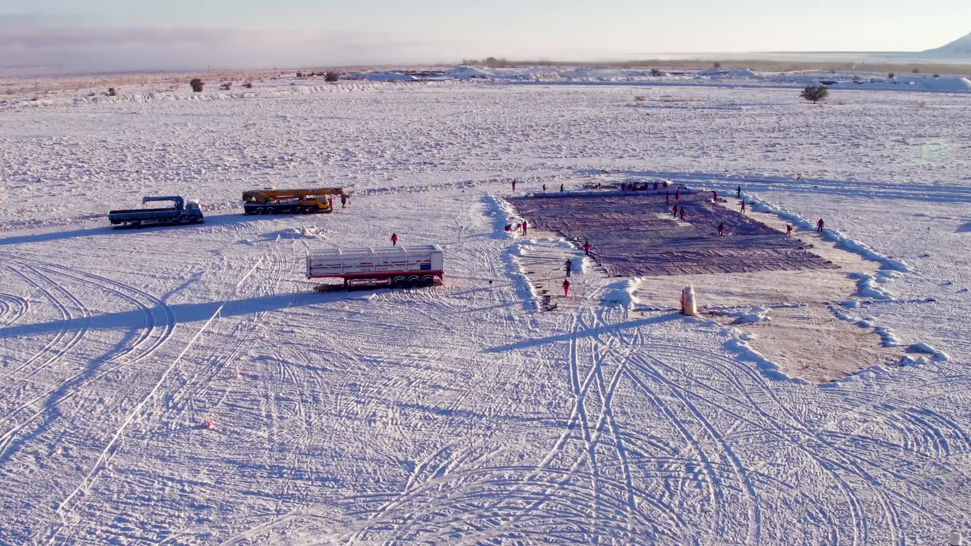 新疆高原高寒施工作业视频的预览图
