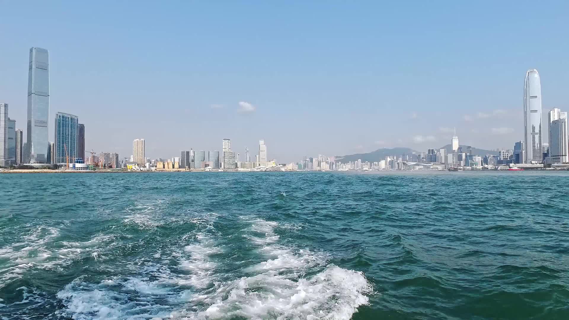 香港维多利亚港口游船行驶视频的预览图