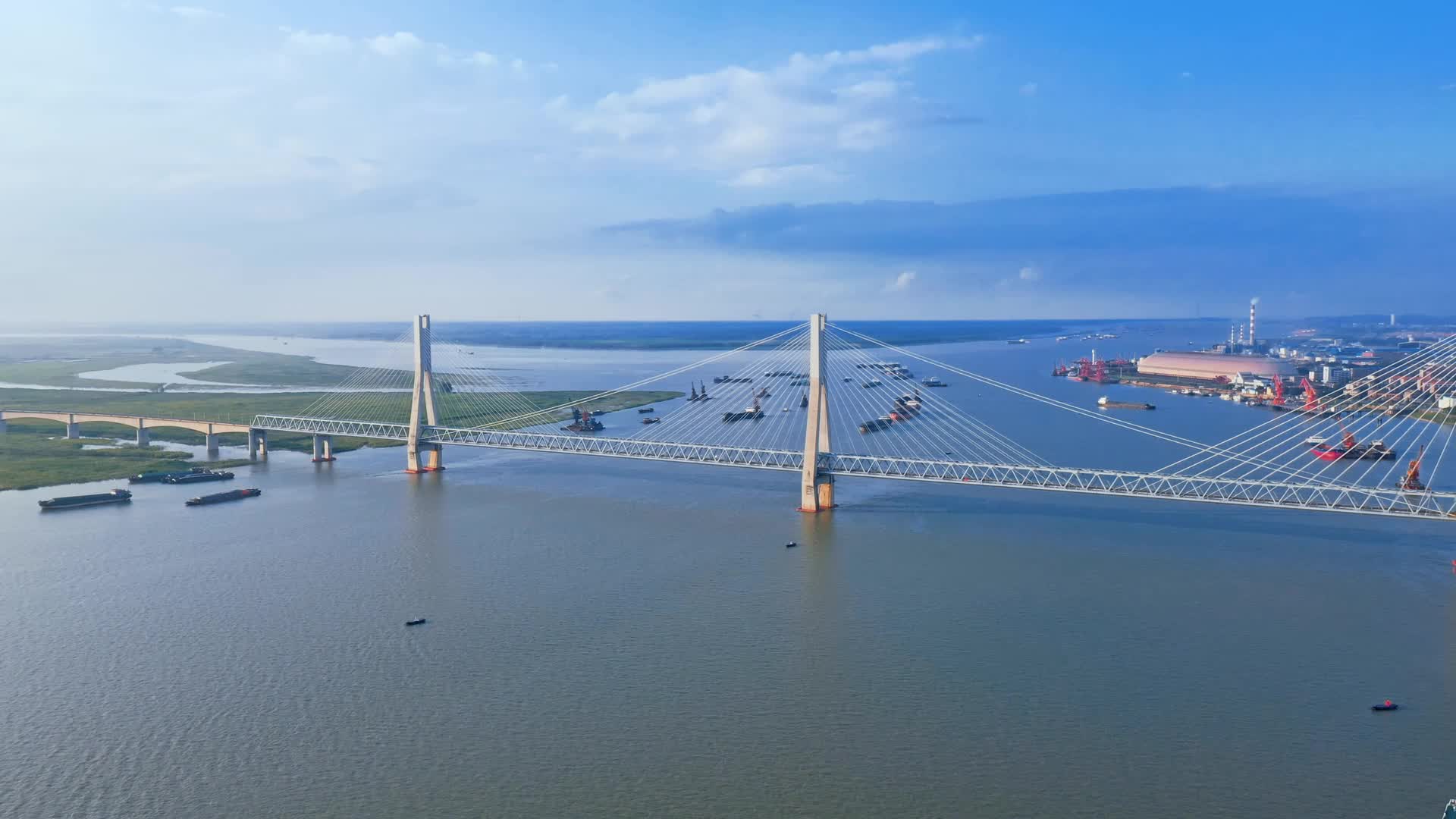 岳阳洞庭湖大桥视频的预览图