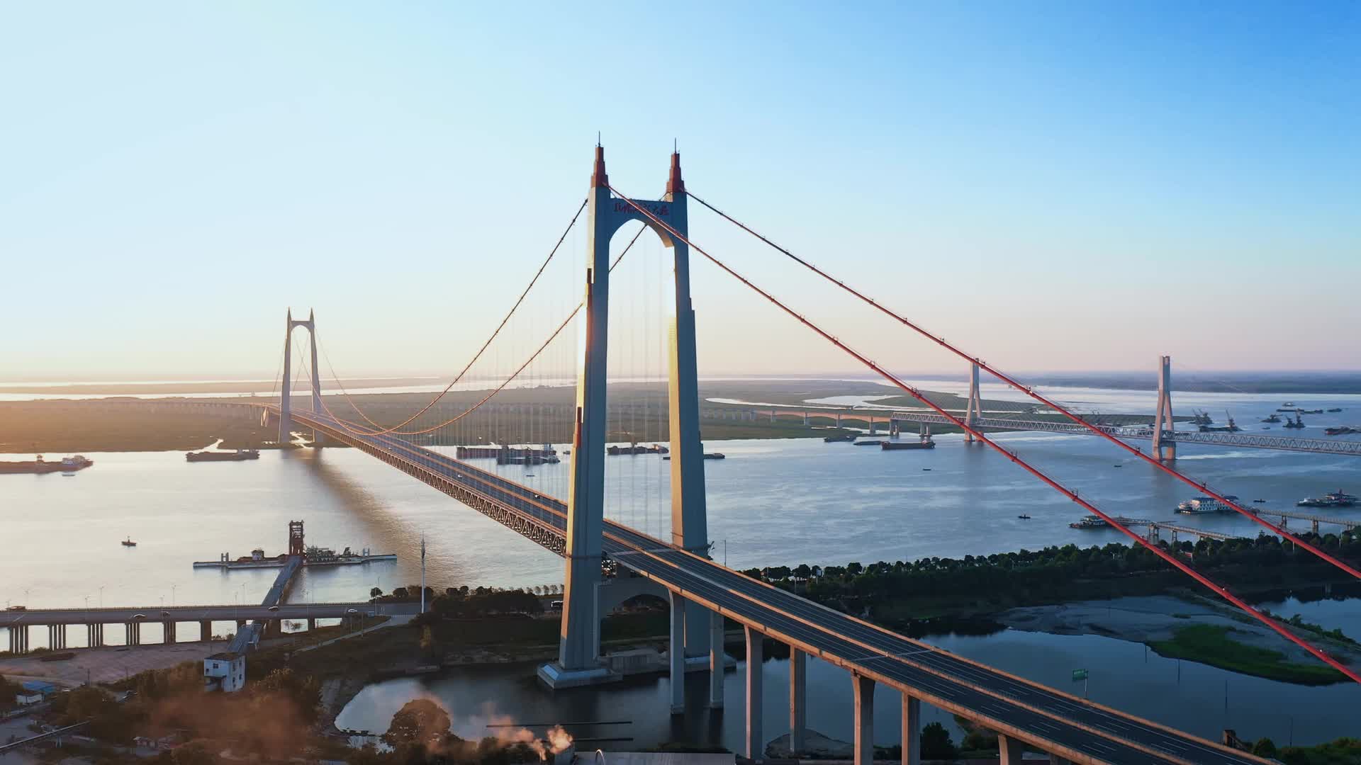 湖南岳阳洞庭湖大桥视频的预览图