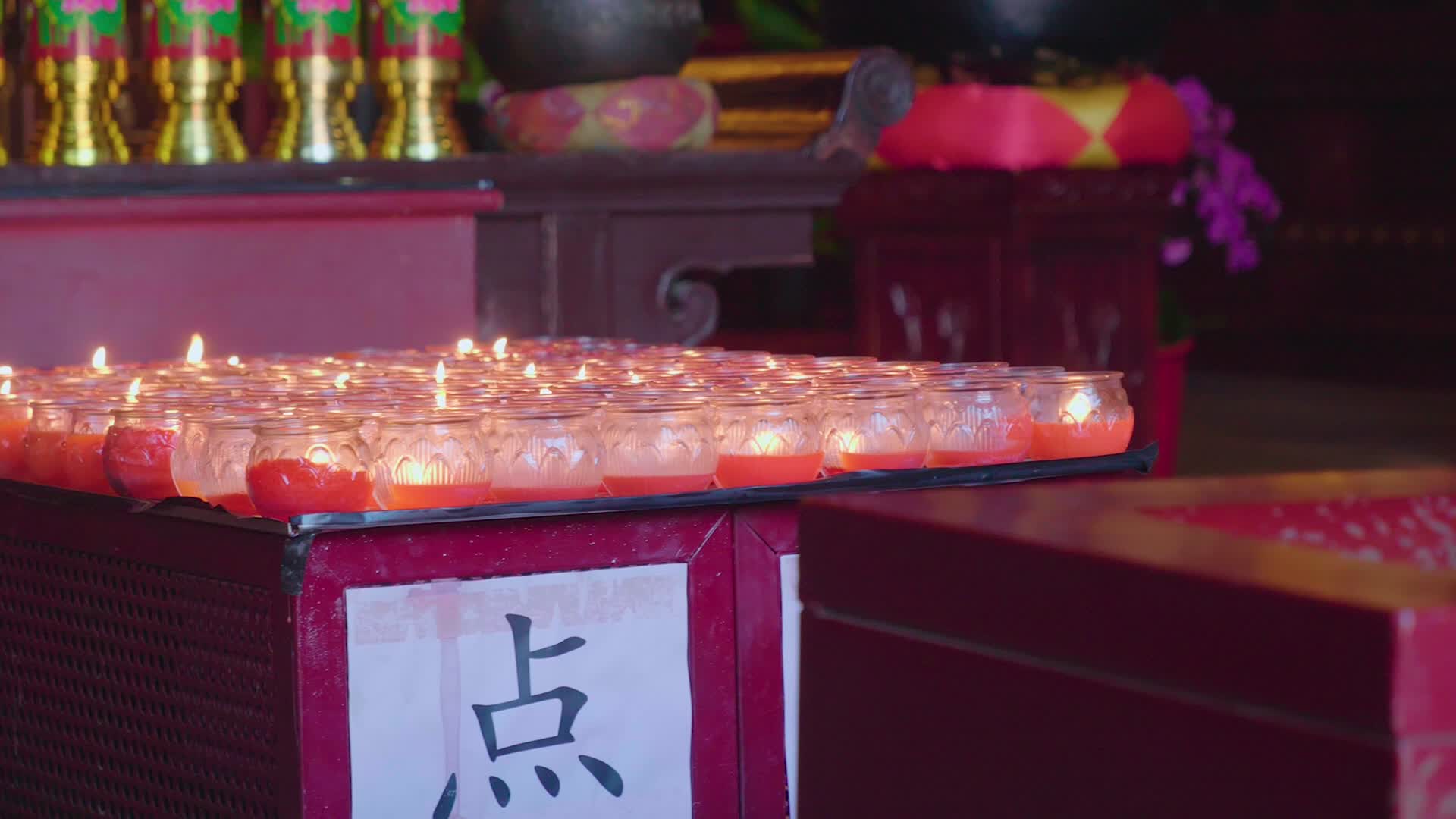 4K佛教寺庙香火视频的预览图