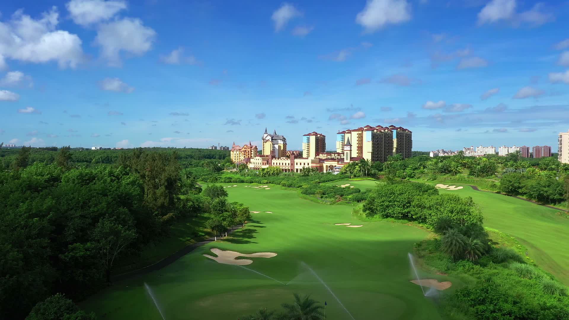 海南城市房地产开发航拍视频的预览图