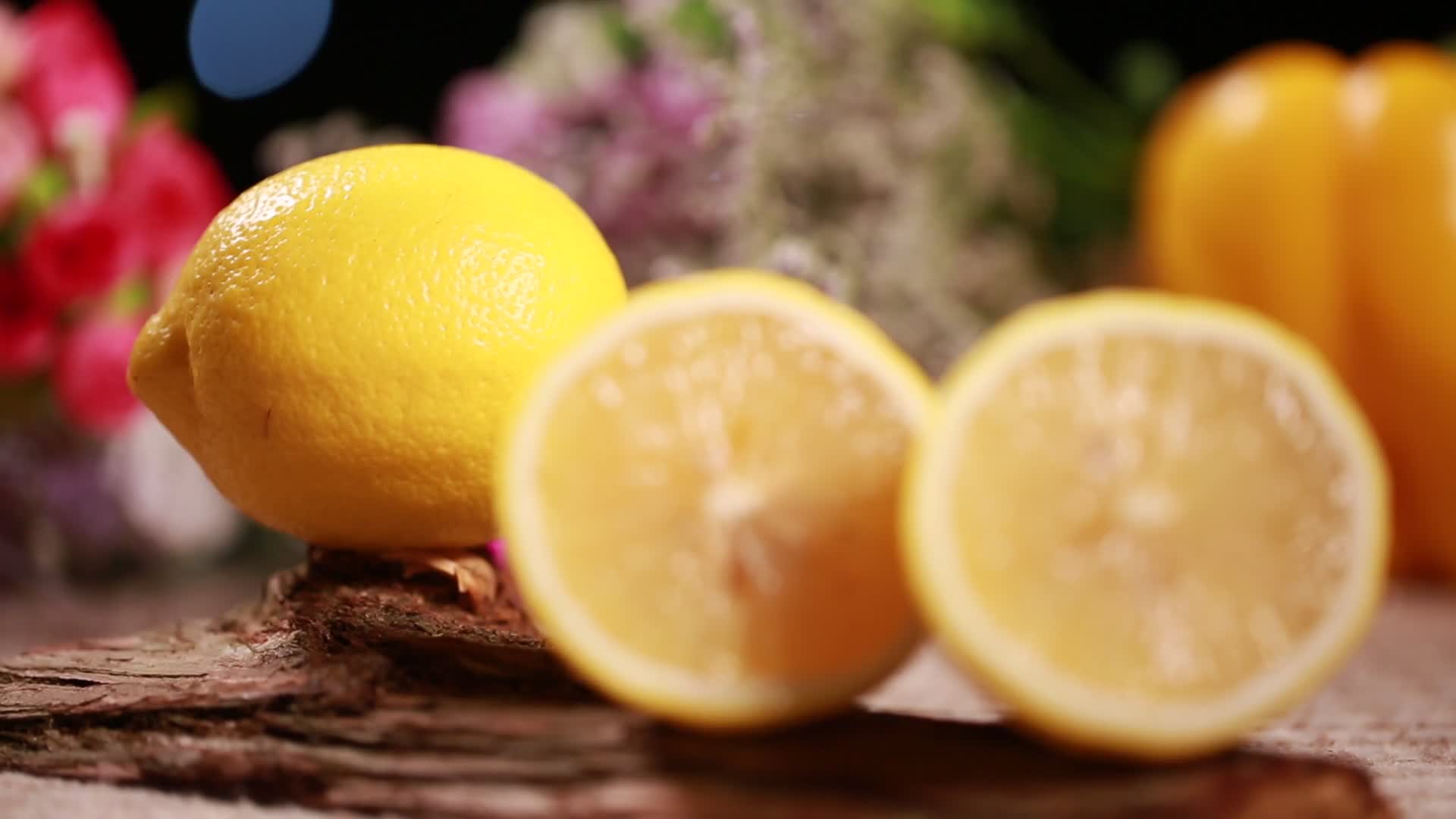 挤柠檬汁维生素C视频的预览图