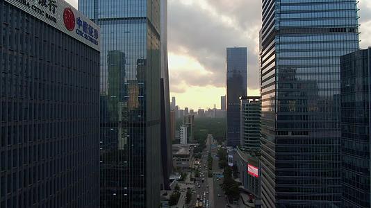 深圳城市地标深圳平安大厦航拍视频的预览图