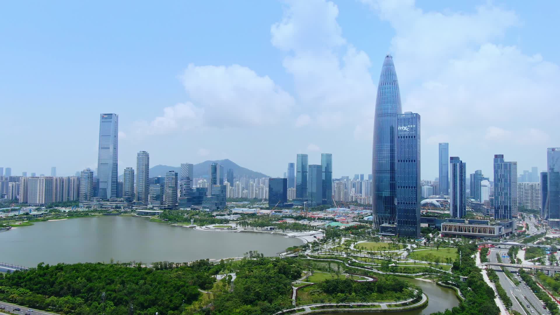 深圳南山区深圳湾城市地标航拍视频视频的预览图