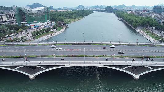 桂林城市桥梁建筑风光航拍视频的预览图