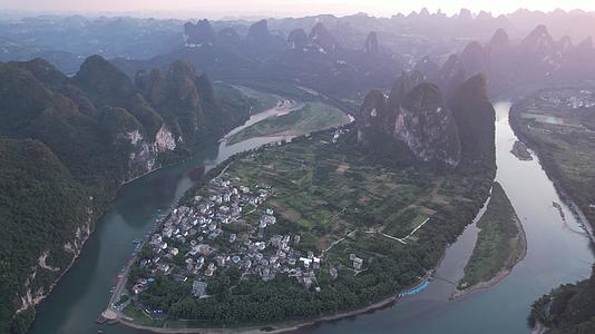 兴坪风光航拍桂林风景视频的预览图