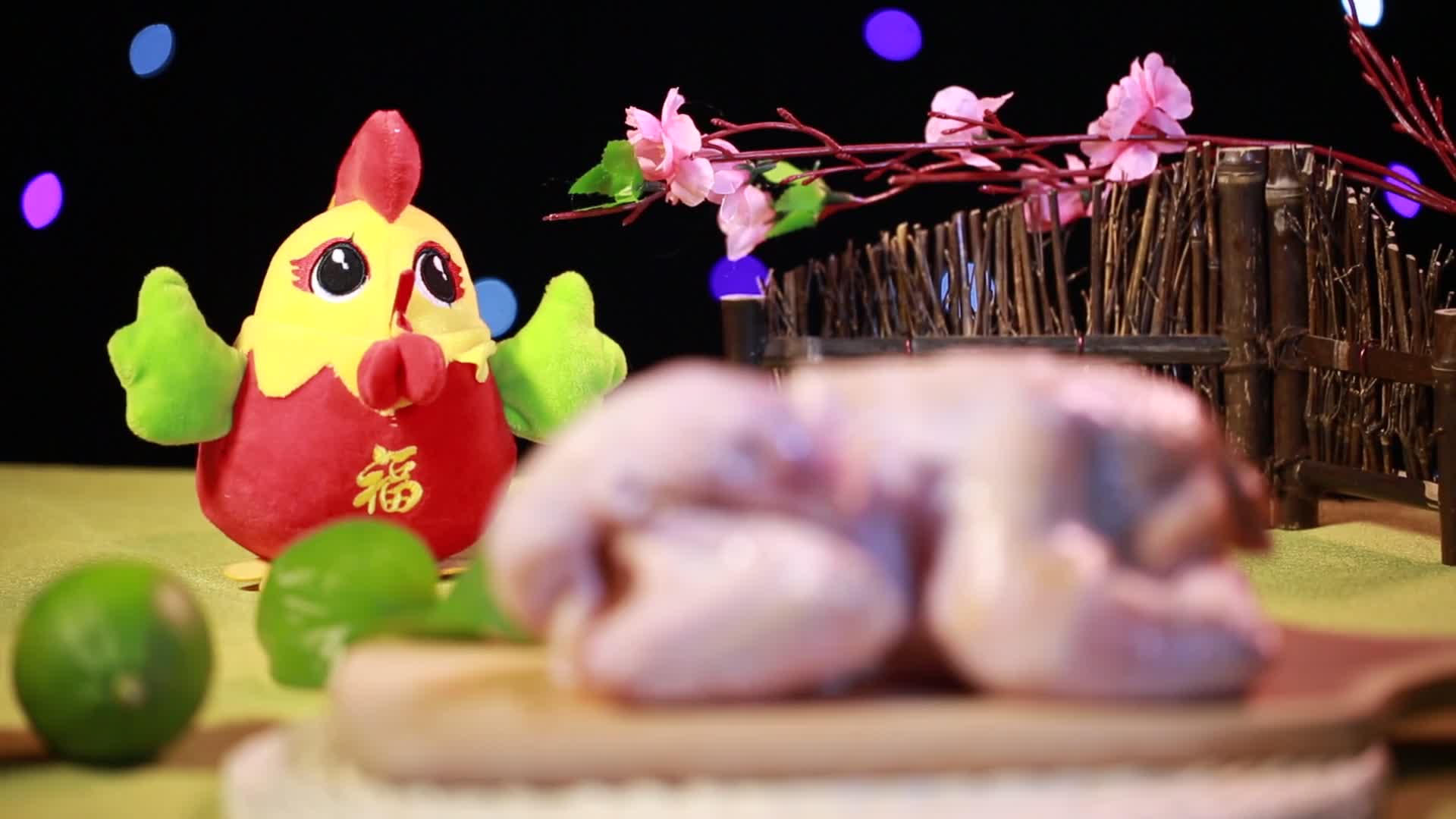 鸡肉整鸡白条鸡实拍视频视频的预览图