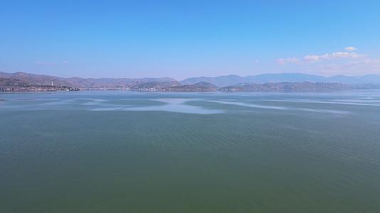 大理洱海风光航拍高原湖泊视频的预览图