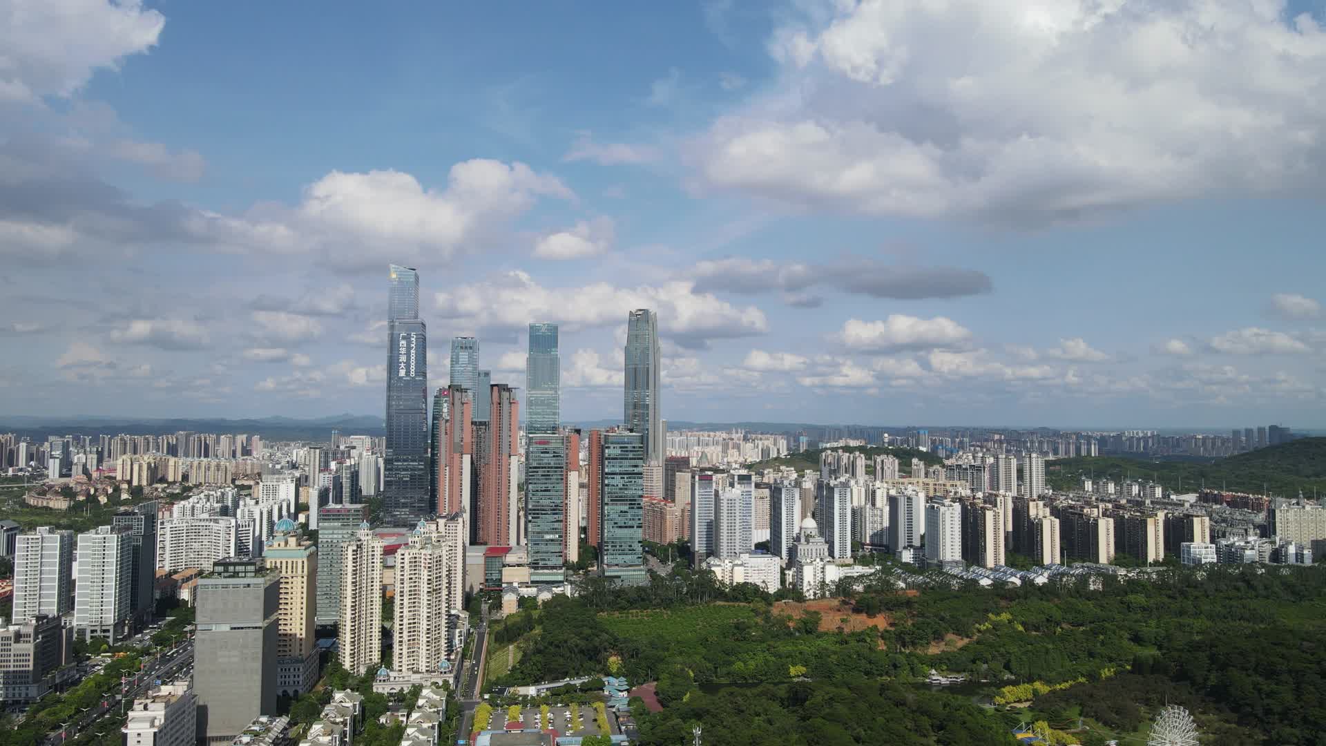 航拍广西南宁东盟商务区CBD高楼视频的预览图