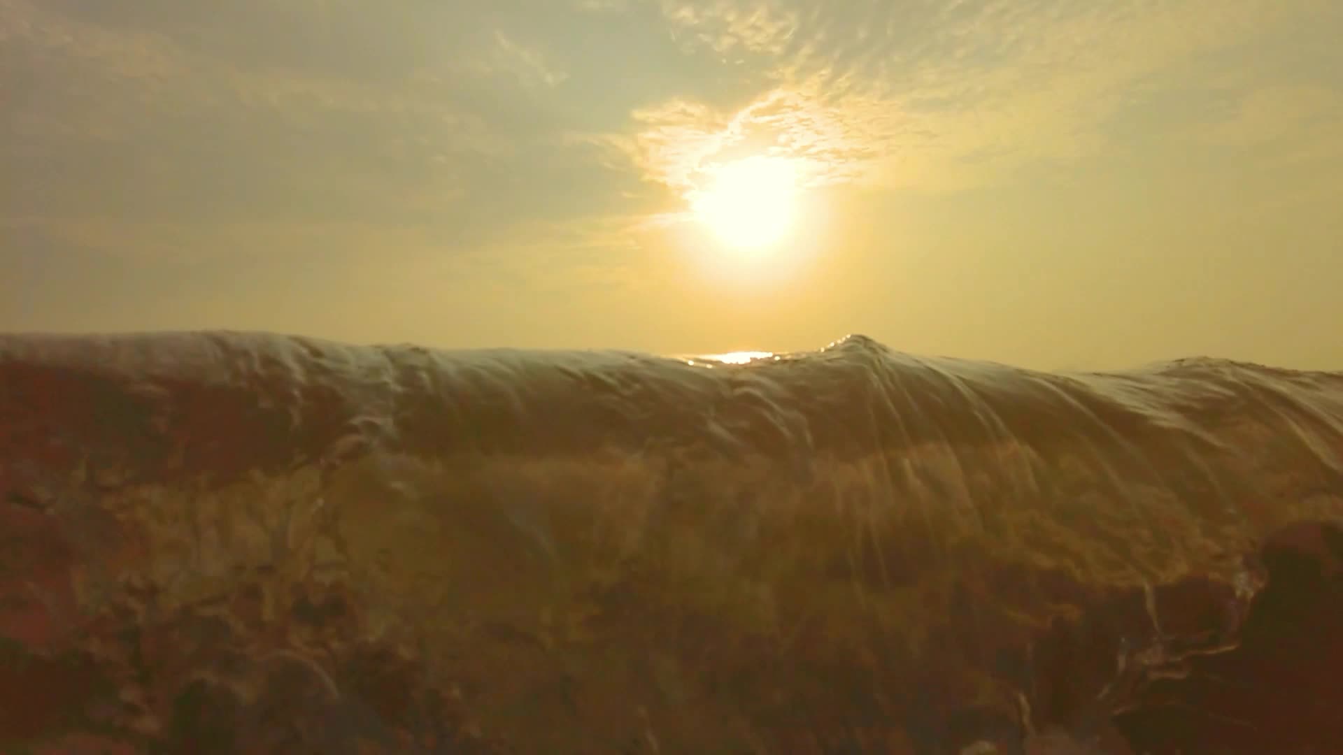 大海浪花升格唯美沙滩空境视频的预览图