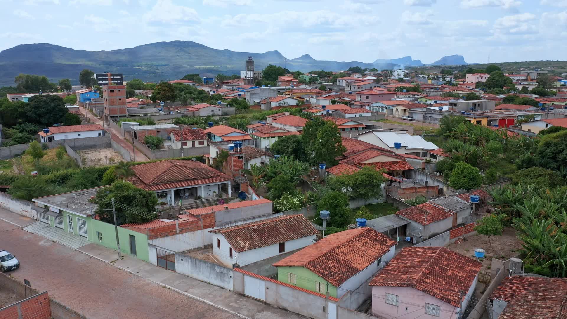 巴西国外小镇人文航拍视频视频的预览图