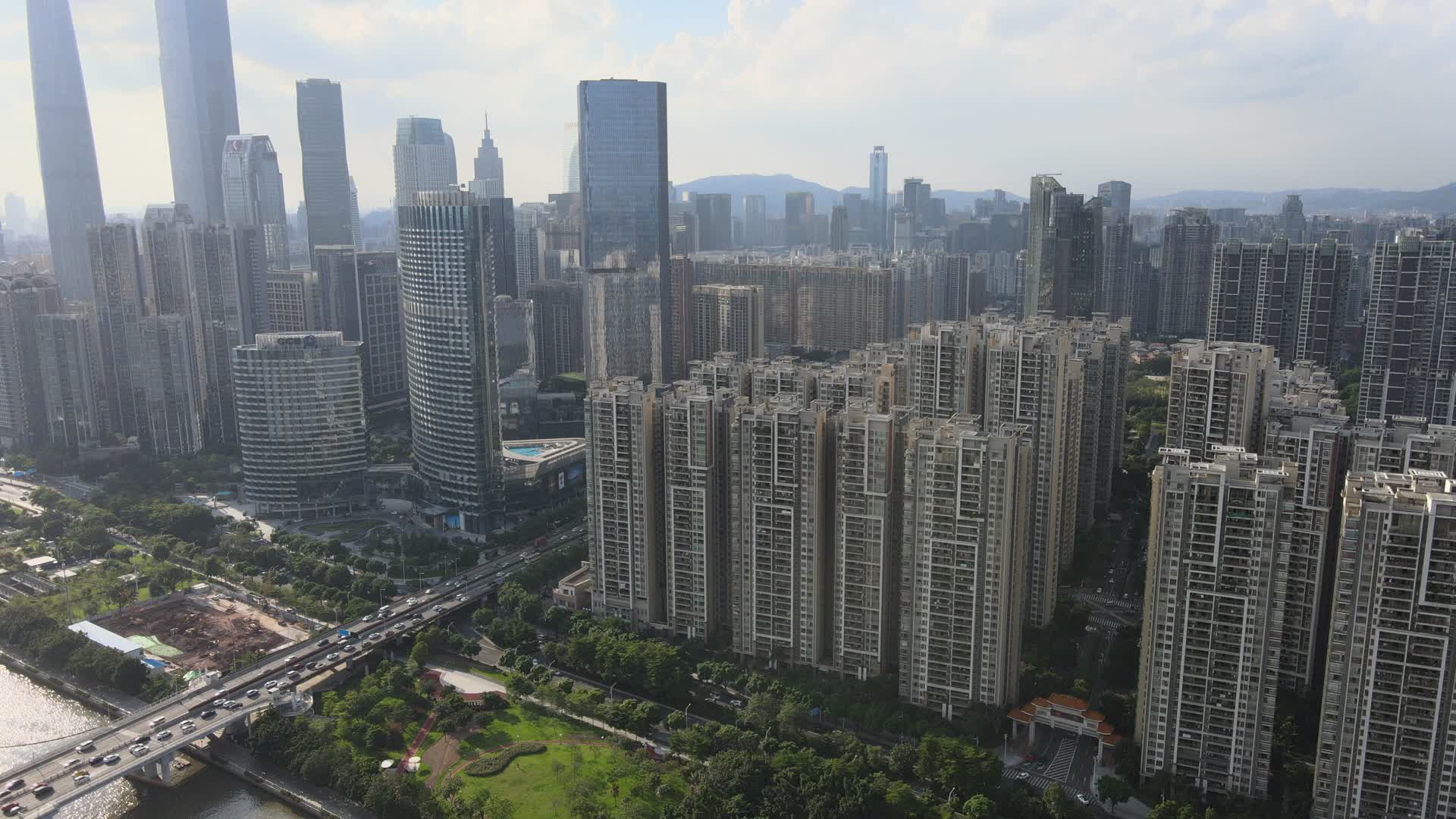 广州珠江新城CBD城市交通建筑视频的预览图