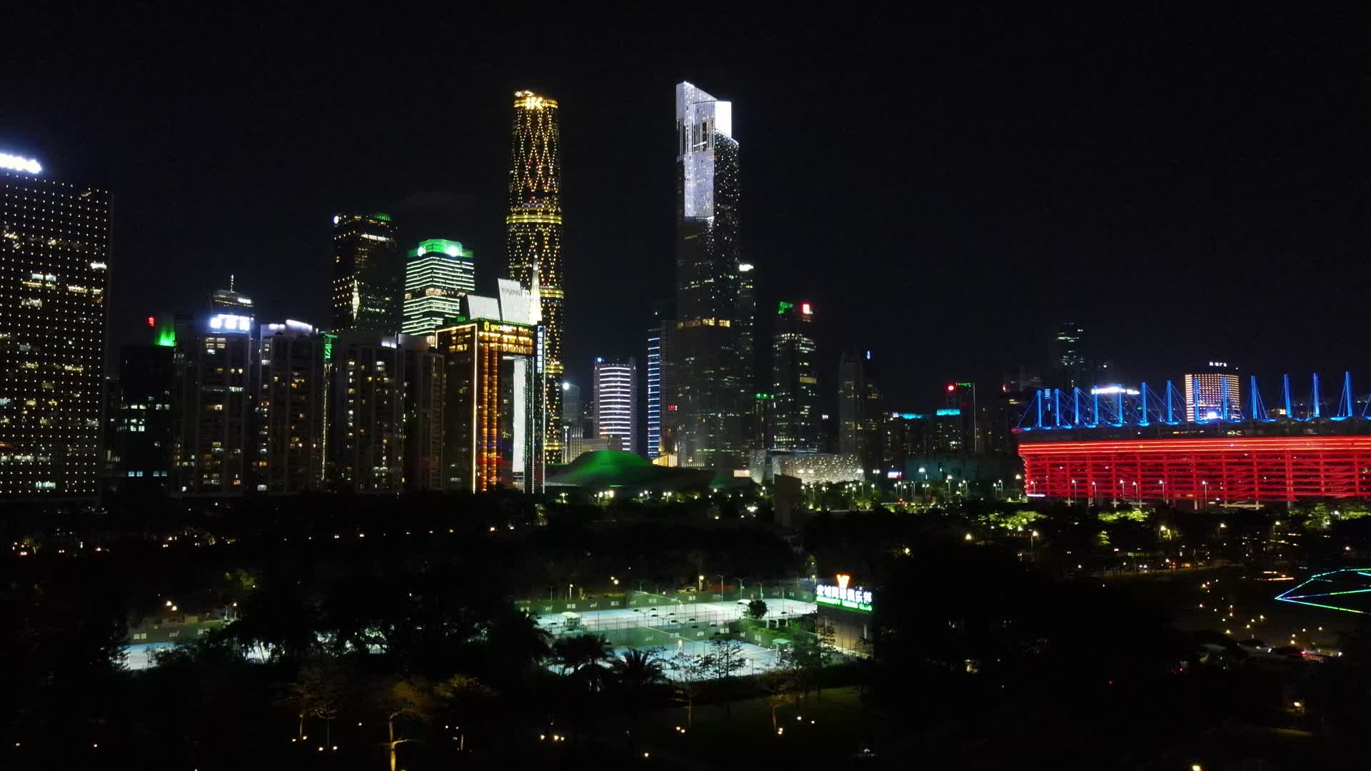 广州夜景珠江新城CBD珠江一侧航拍视频的预览图