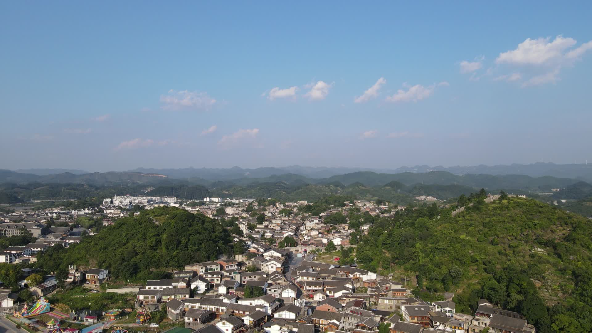 贵州贵阳青岩古镇5A景区4K航拍视频视频的预览图
