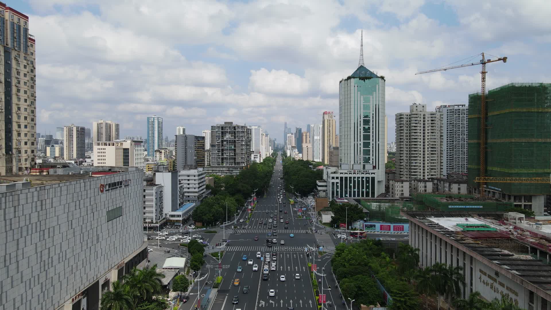 广西南宁城市蓝天白云城市建设4K航拍视频视频的预览图