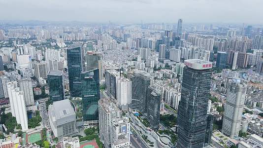 航拍广州天河区城市建筑群视频的预览图