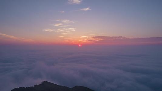 日出山顶云海延时视频视频的预览图