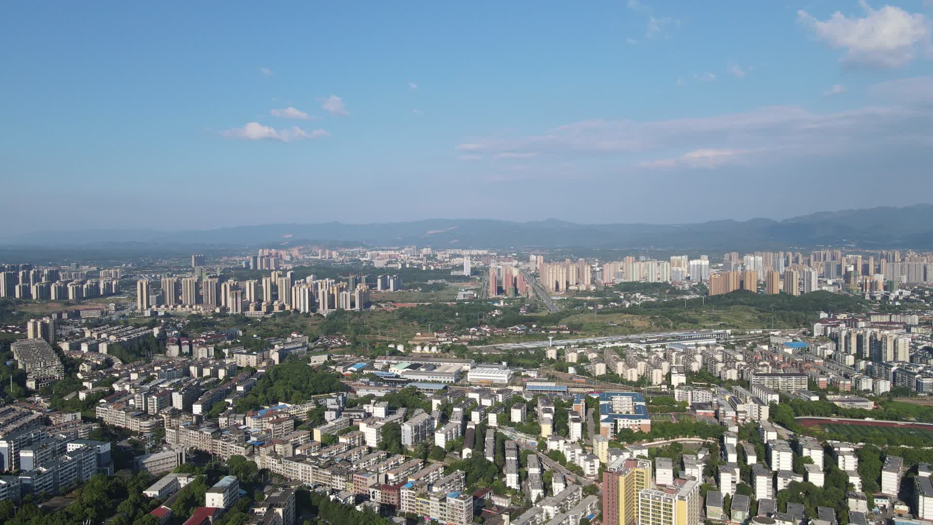 航拍湖南湘西山城全景视频的预览图