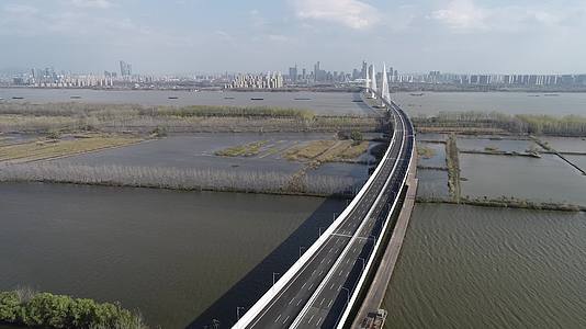 航拍南京南京五桥视频的预览图