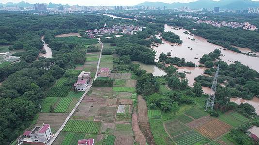 夏季洪水江河暴涨视频的预览图