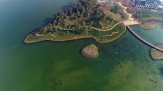 南京江北新区桃湖公园爱心岛视频的预览图