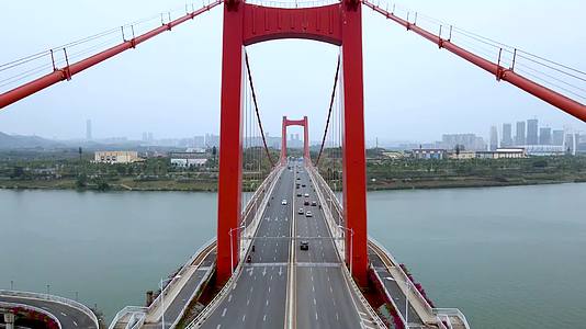 南宁良庆大桥穿越航拍视频的预览图