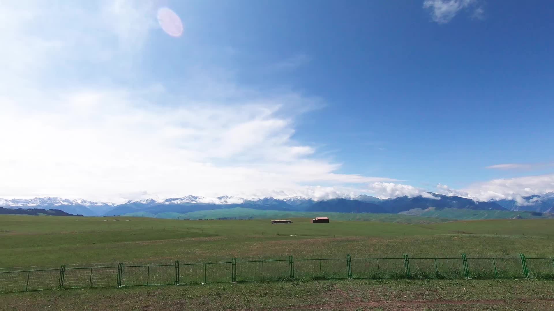 5月份的新疆喀拉峻大草原视频的预览图