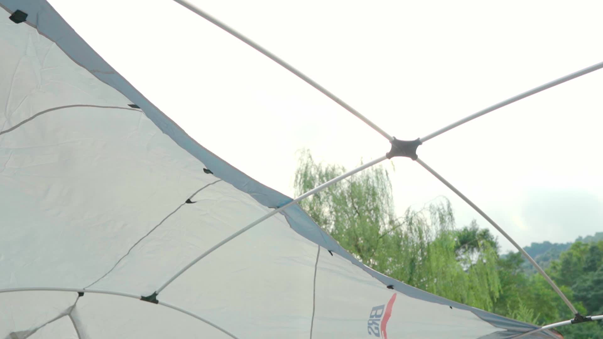 露营野外旅游帐篷搭建春游视频的预览图
