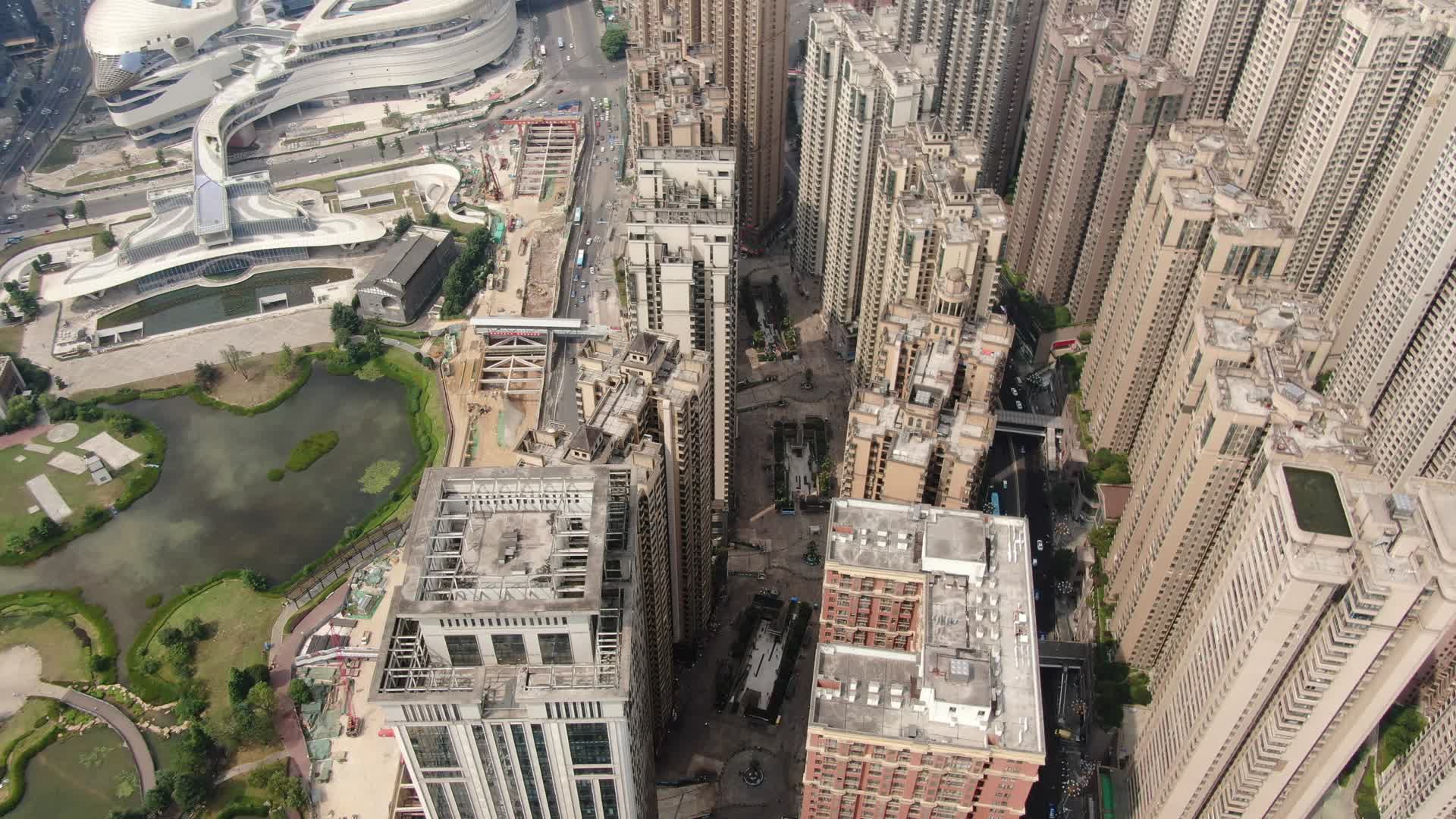 贵州贵阳花果园高楼密集建筑4K航拍视频的预览图